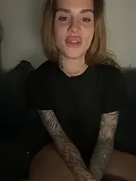 EmiliaCatalina — Stripchat recorded stream image, 14.05.2026 00:10
