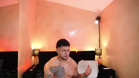 MassimoWalton2 — Stripchat recorded stream image, 15.05.2026 04:20