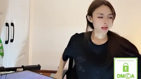 Nivaria- — Stripchat recorded stream image, 15.05.2026 06:20