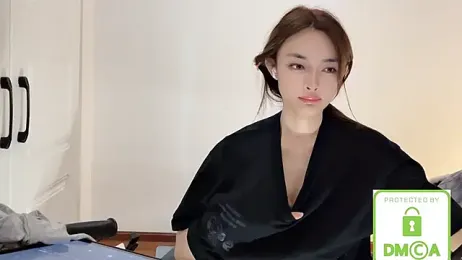 Nivaria- — Stripchat recorded stream image, 15.05.2026 06:20