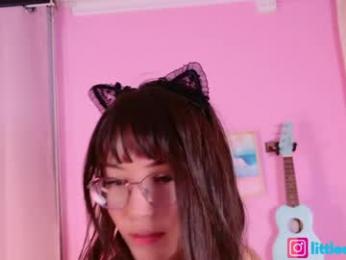 little_effy18_ — Chaturbate recorded stream image, 15.05.2026 20:50
