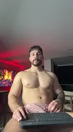 Valenthino_Salvatore — Stripchat recorded stream image, 16.05.2026 00:20