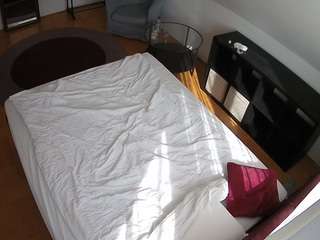 voyeurcam-julmodels-whitebed-2 — Camsoda recorded stream image, 16.05.2026 16:10
