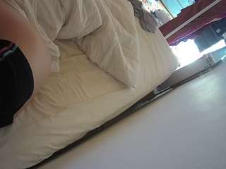voyeurcam-julmodels-whitebed-4 — Camsoda recorded stream image, 16.05.2026 16:10