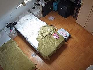 voyeurcam-julmodels-bed-7 — Camsoda recorded stream image, 16.05.2026 16:10