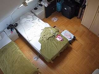 voyeurcam-julmodels-bed-7 — Camsoda recorded stream image, 16.05.2026 16:10