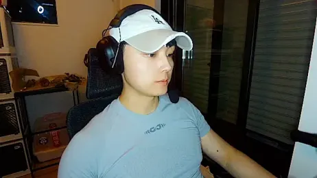Tkcqcc — Stripchat recorded stream image, 19.05.2026 11:20