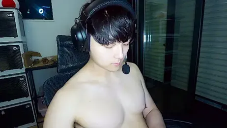 Tkcqcc — Stripchat recorded stream image, 19.05.2026 11:20