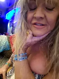 annika_lately — Stripchat recorded stream image, 20.05.2026 18:30