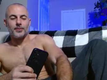 mrcooperxxx — Chaturbate recorded stream image, 21.05.2026 01:10