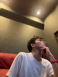 ryusei18570 — Stripchat recorded stream image, 22.05.2026 14:00