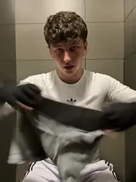 ARON_LUXX — Stripchat recorded stream image, 23.05.2026 19:00