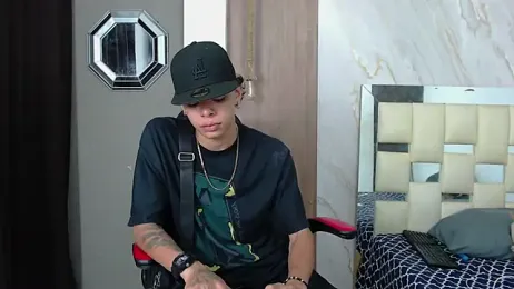Harry_jhonsson — Stripchat recorded stream image, 25.05.2026 00:40