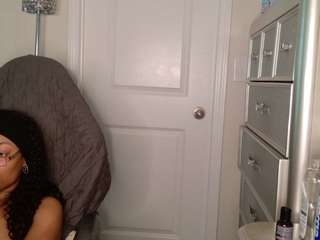 butterflybooty — Camsoda recorded stream image, 25.05.2026 12:30