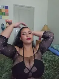 cinnaminnie — Stripchat recorded stream image, 25.05.2026 22:30