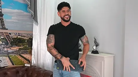 Petesevans — Stripchat recorded stream image, 26.05.2026 00:10