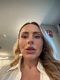 EmaSalis — Stripchat recorded stream image, 26.05.2026 07:50