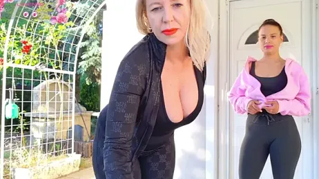 TUNDEROSE1 — Stripchat recorded stream image, 26.05.2026 04:10
