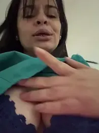 Dr_Nathalia_28 — Stripchat recorded stream image, 26.05.2026 12:10