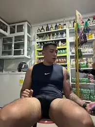 OliverWest04 — Stripchat recorded stream image, 27.05.2026 01:50