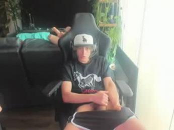 bashful4200 — Chaturbate recorded stream image, 27.05.2026 21:20