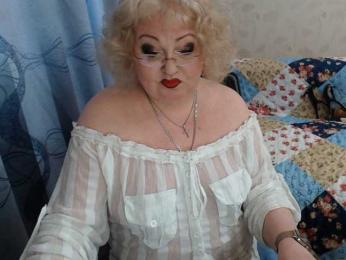 livingnextdoor — Bongacams recorded stream image, 28.05.2026 09:20