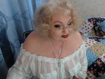 livingnextdoor — Bongacams recorded stream image, 28.05.2026 09:20
