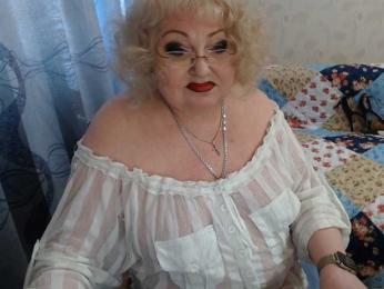 livingnextdoor — Bongacams recorded stream image, 28.05.2026 09:20