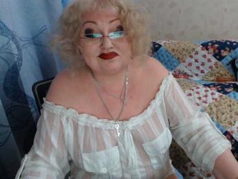 livingnextdoor — Bongacams recorded stream image, 28.05.2026 09:20