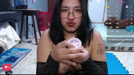 Danelyhit — Stripchat recorded stream image, 01.06.2026 00:40