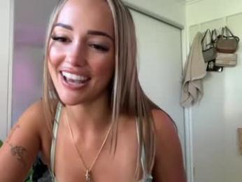 luvlivvyy — Chaturbate recorded stream image, 02.06.2026 01:10