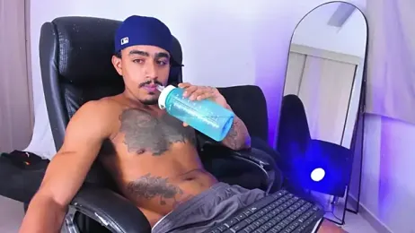 dominic_brandd23 — Stripchat recorded stream image, 02.06.2026 02:30