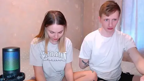 juliaanddima — Stripchat recorded stream image, 04.06.2026 09:20