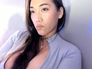 akura011 — Camsoda recorded stream image, 04.06.2026 14:00