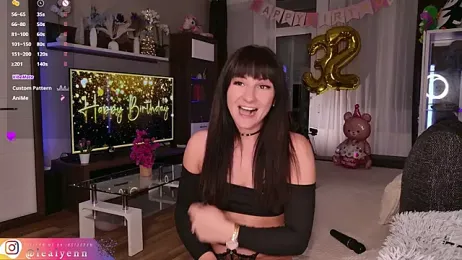 LeaLyenn — Stripchat recorded stream image, 04.06.2026 17:00