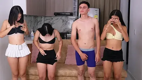 Petiteess — Stripchat recorded stream image, 05.06.2026 02:50
