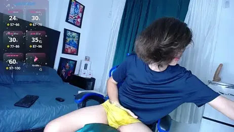 andyboy- — Stripchat recorded stream image, 08.06.2026 23:10