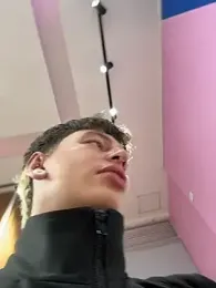ARON_LUXX — Stripchat recorded stream image, 09.06.2026 16:10