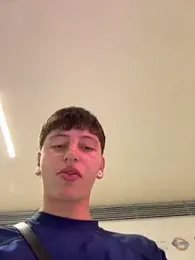 ARON_LUXX — Stripchat recorded stream image, 09.06.2026 16:10