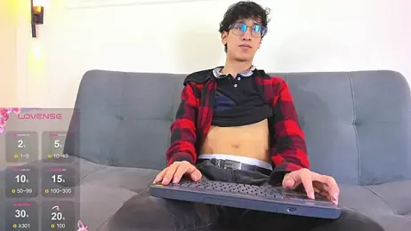 Cum_hunters — Stripchat recorded stream image, 10.06.2026 03:00