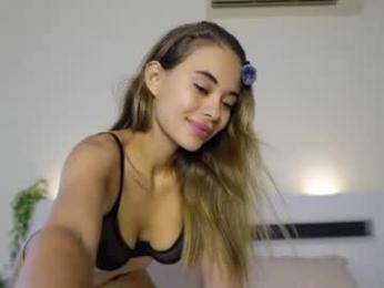 adelia_ntmu — Chaturbate recorded stream image, 11.06.2026 00:20