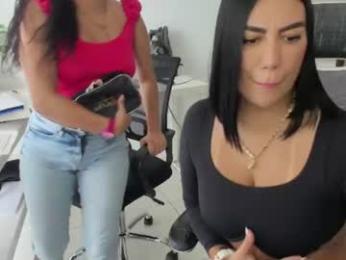 emillybrowm — Chaturbate recorded stream image, 12.06.2026 15:00