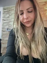 _Abril-Office1 — Stripchat recorded stream image, 15.06.2026 18:40
