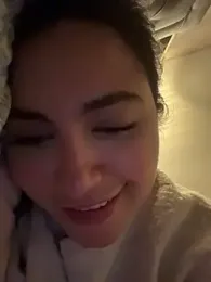 sukhakunis1 — Stripchat recorded stream image, 15.06.2026 22:10