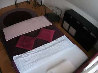 voyeurcam-julmodels-whitebed-2 — Camsoda recorded stream image, 16.06.2026 12:00