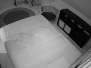 voyeurcam-julmodels-whitebed-2 — Camsoda recorded stream image, 16.06.2026 12:00