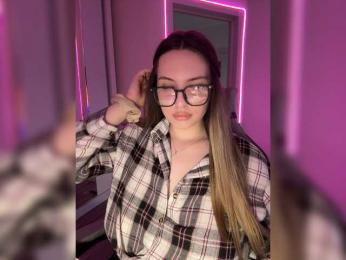 Cris_Mi — Bongacams recorded stream image, 17.06.2026 13:10