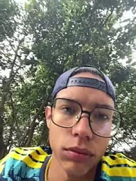 Andres_boy252 — Stripchat recorded stream image, 17.06.2026 17:00