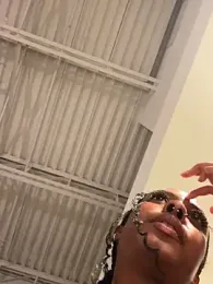 Your_Paris — Stripchat recorded stream image, 18.06.2026 05:00