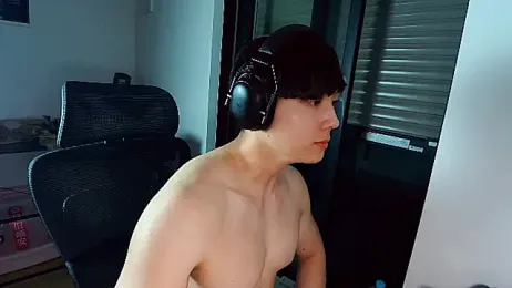Tkcqcc — Stripchat recorded stream image, 18.06.2026 13:50